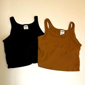 Victoria's Secret PINK Ribbed Cropped Tank Top Shelf Bra Size Medium Lot of 2